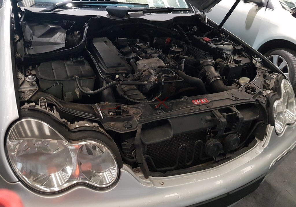 MERCEDES C-CLASS W203 220 CDI