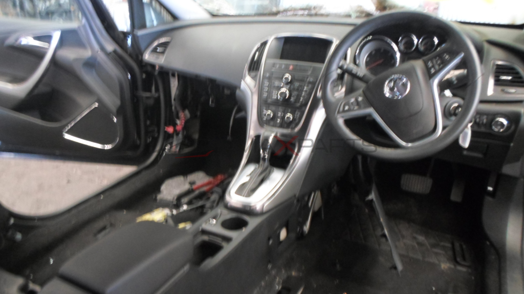 OPEL INSIGNIA 2.0 CDTI 2011