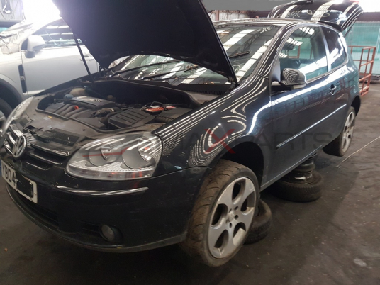 VW GOLF 5 2.0 FSI 
