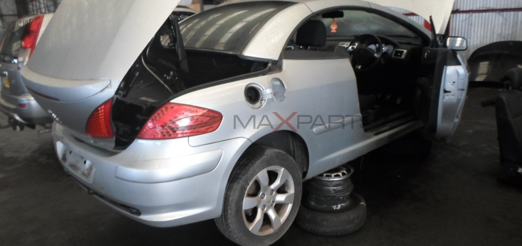 PEUGEOT 307 CC 2.0 i 16 V 136 Hp