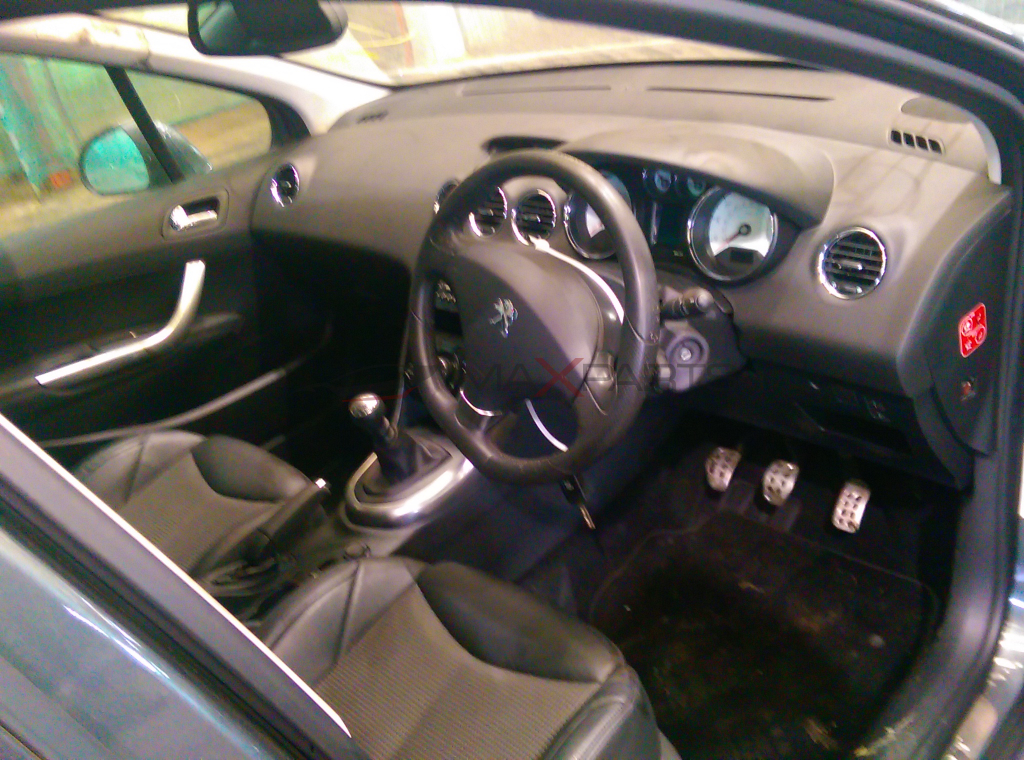 PEUGEOT 308 FACE 2.0 HDI FAB 150 Hp