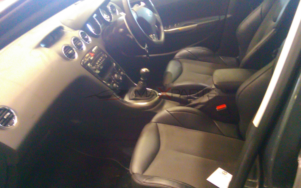 PEUGEOT 308 FACE 2.0 HDI FAB 150 Hp