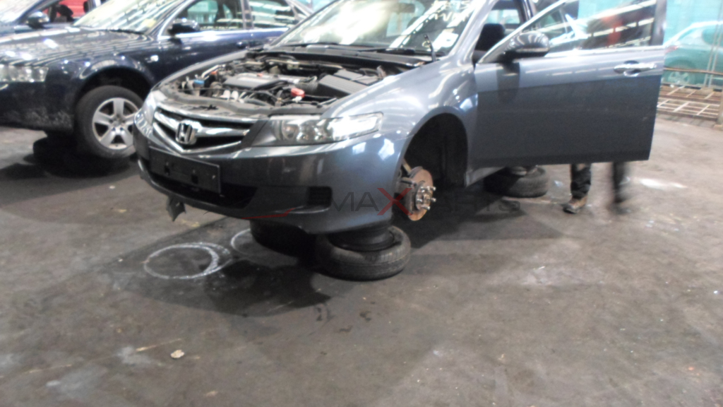 Honda ACORD 2.0 VTEC 16 V 155 Hp