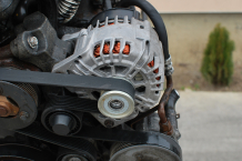 Генератор за Renault Traffic 2.0DCI TG15C058