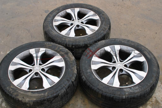 3бр алуминиеви джанти за Honda CR-V 225/60 R18 7J ET50