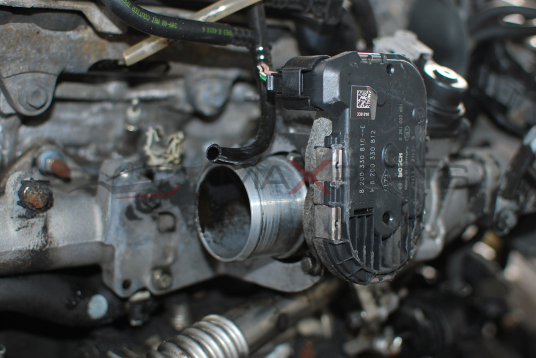 Дроселова клапа за Renault Trafic 2.0DCI 8200330810 0281002681