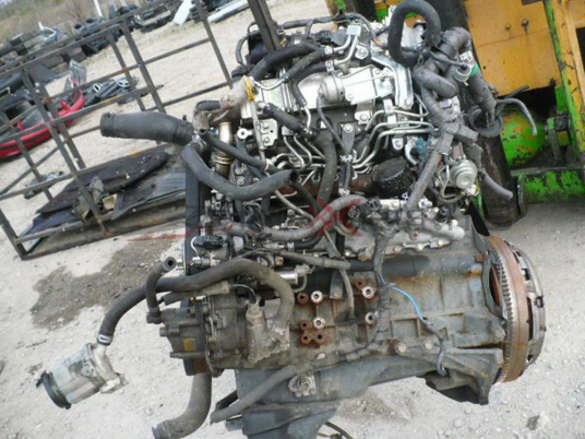 TOYOTA HILUX 3.0 D4D ..190 H.P. 2014 ДВИГАТЕЛЯ ПРОДАДЕН ЦЯЛОТО ОБУРУДВАНЕ НАЛИЧНО