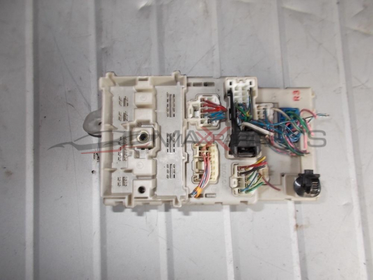 Бушонно табло за TOYOTA RAV 4  Fuse box