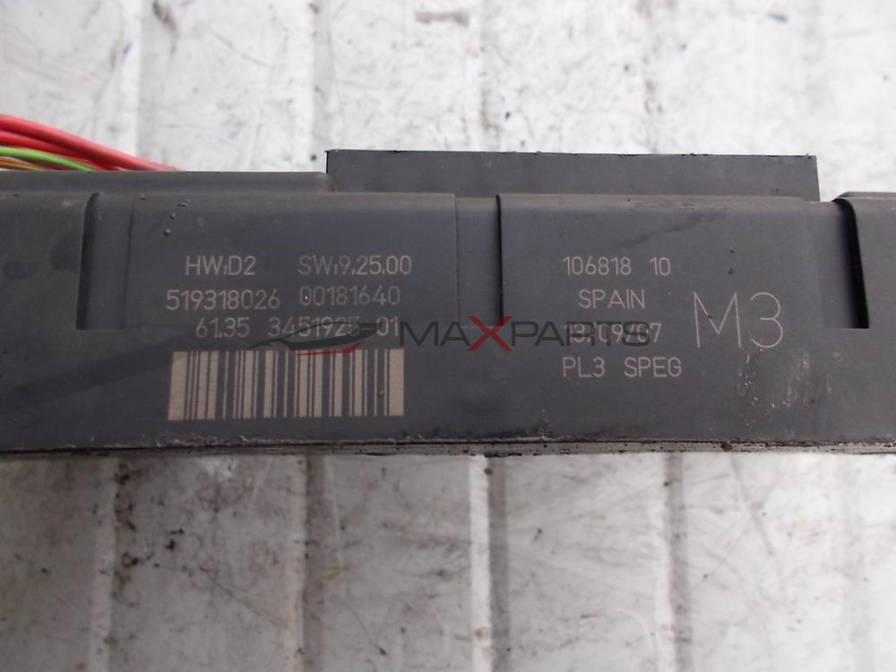 Бушонно табло за MINI COOPER FUSE BOX 3451925 01   3451925-01