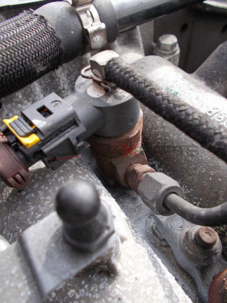 Дюза за Opel Insignia 2.0CDTI FUEL INJECTOR 0445110327