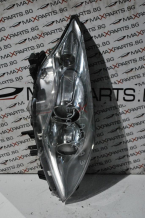 Десен фар за RENAULT LAGUNA 3     XENON