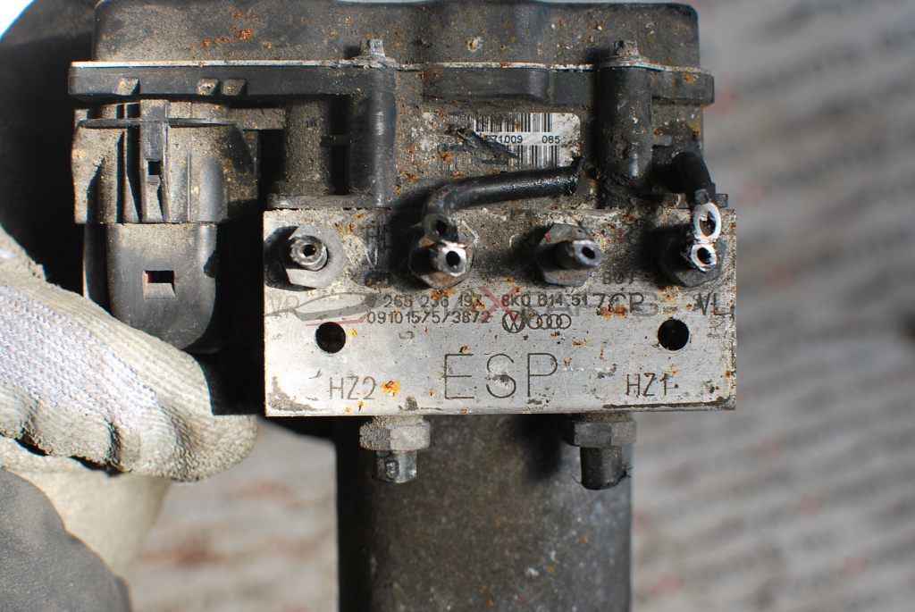 ABS модул за Audi A4 B8 8K0 907 379 AK 0 265 236 197