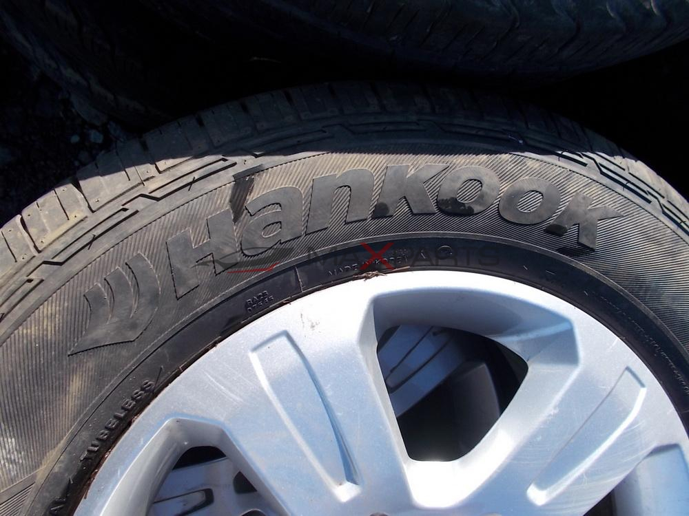 1бр. гумa HANKOOK DYNAPRO HP 235/65R17 DOT 0215