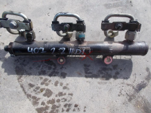 Горивна рейка за PEUGEOT 407 2.7HDI FUEL RAIL A2C20001291