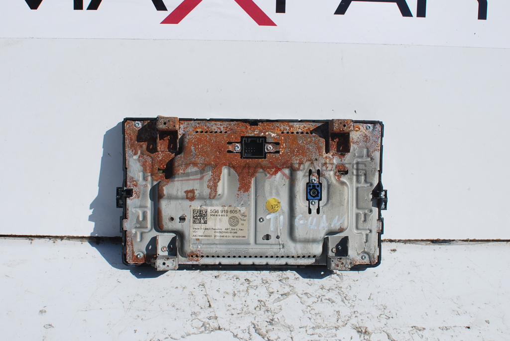 Дисплей за Volkswagen Tiguan 5G6 919 605 B