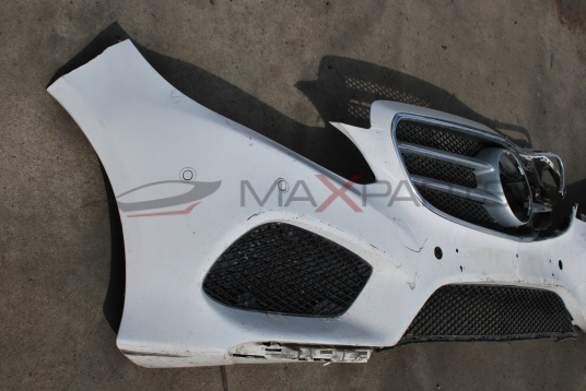 Предна броня за Mercedes-Benz E-Class AMG Optics за части