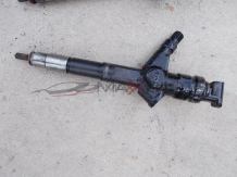 Дюза за NISSAN NAVARA 2.5 DCI FUEL INJECTOR 16600EB300