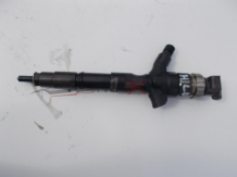 Дюза за TOYOTA HILUX 3.0 D4D FUEL INJECTOR  23670-30400