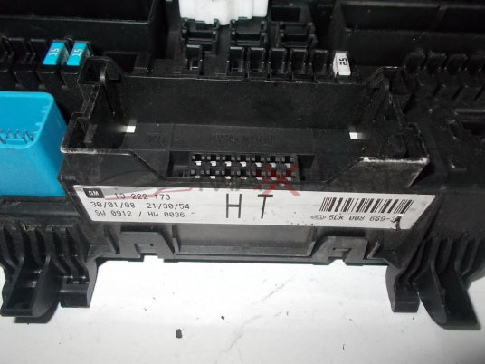 Бушонно табло за OPEL ASTRA H FUSE BOX 13222173  HT