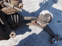 Предна лява полуоска за VW GOLF 5  2.0  TDI    front left drive shaft