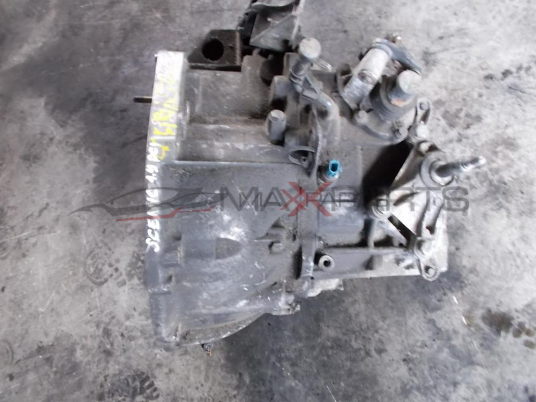 Скоростна кутия за RENAULT MEGANE SCENIC 1.9 DCI 120HP 6 speed MANUAL GEARBOX 8200361232