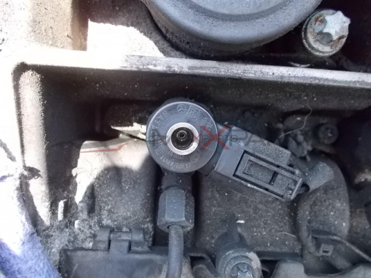 Дюза за Mercedes-Benz W211 2.2CDI A6460700287 0445110140