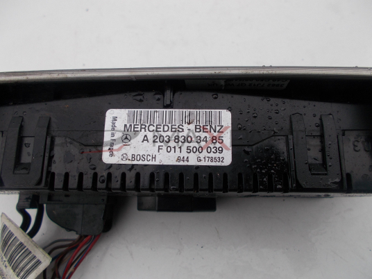Клима управление за Mercedes Benz C-Class W203 Climate Control A2038303485 F011500039