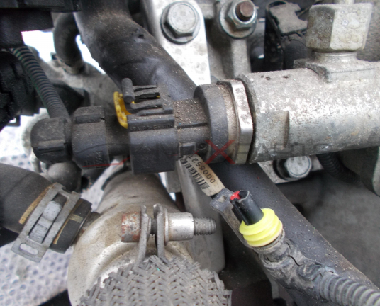 Датчик налягане на гориво за Opel Zafira B 1.9CDTI fuel pressure sensor
