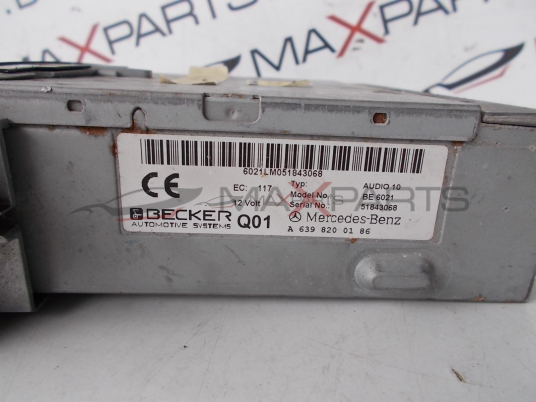 Radio CD player за Mercedes-Benz Vito W639  6021LM051843068    51843068   A 639 820 01 86