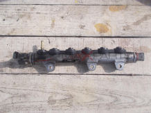 Горивна рейка за RENAULT LAGUNA 2.0DCI FUEL RAIL 0445214155 8200842432 H8200610223