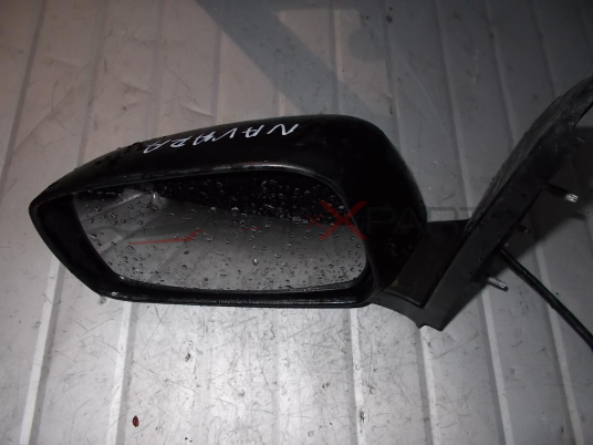 ЛЯВО ОГЛЕДАЛО ЗА NAVARA