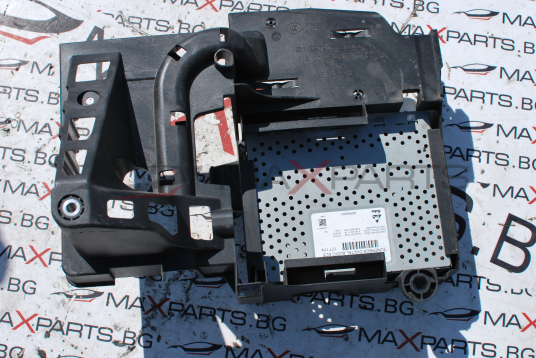 Радио тунер за Mercedes-Benz W205 A2229008911