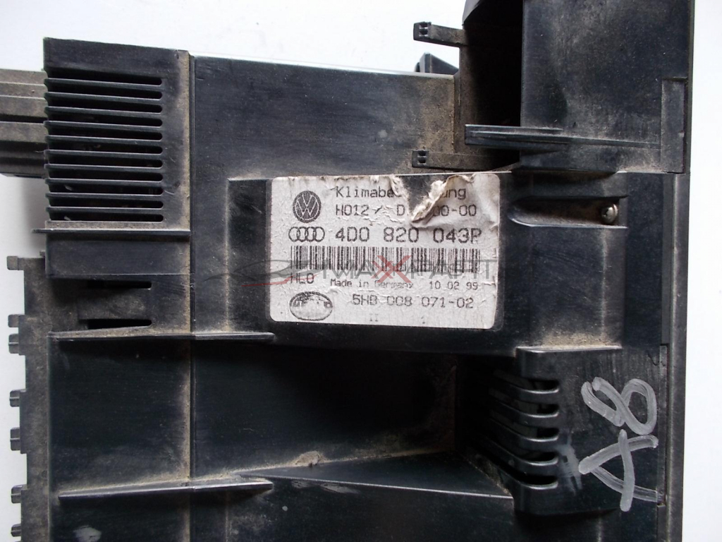 Клима управление за AUDI A8   4D0820043P