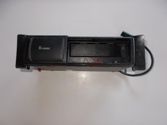 AUDI A4 4D0035111A CD CHANGER 6 DISC