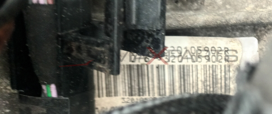 KANGOO СКОРОСТНА КУТИЯ 320105902R 620105902R  320105902R