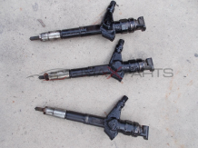 3 броя дюзи за NISSAN NAVARA 2.5 DCI FUEL INJECTOR 16600EB300