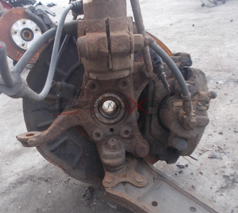 Преден ляв шенкел за VW JETTA 2.0TDI FRONT LEFT STEERING KNUCKLE