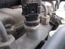 Датчик налягане на гориво за KIA SORENTO 2.5CRDI 140hp fuel pressure sensor 0281002788