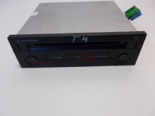 GOLF 4  CD  PLAYER