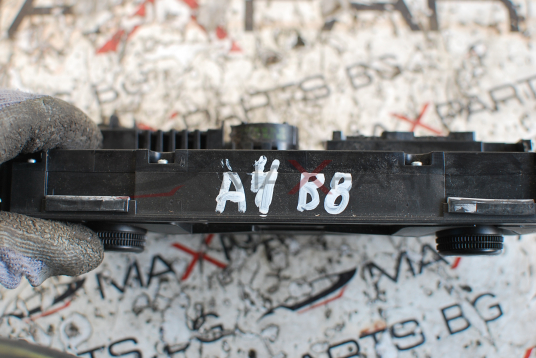 Клима управление за Audi A4 B8 8T2 820 043 AF