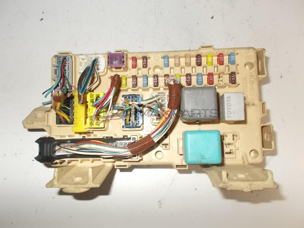Бушонно табло за TOYOTA COROLA VERSO FUSE BOX 89221-0F020   892210F020