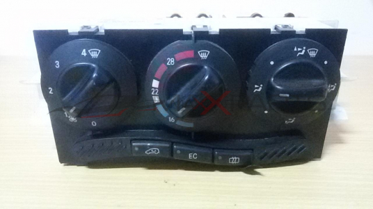 A CL W 168 2002 Heater Climate Controls