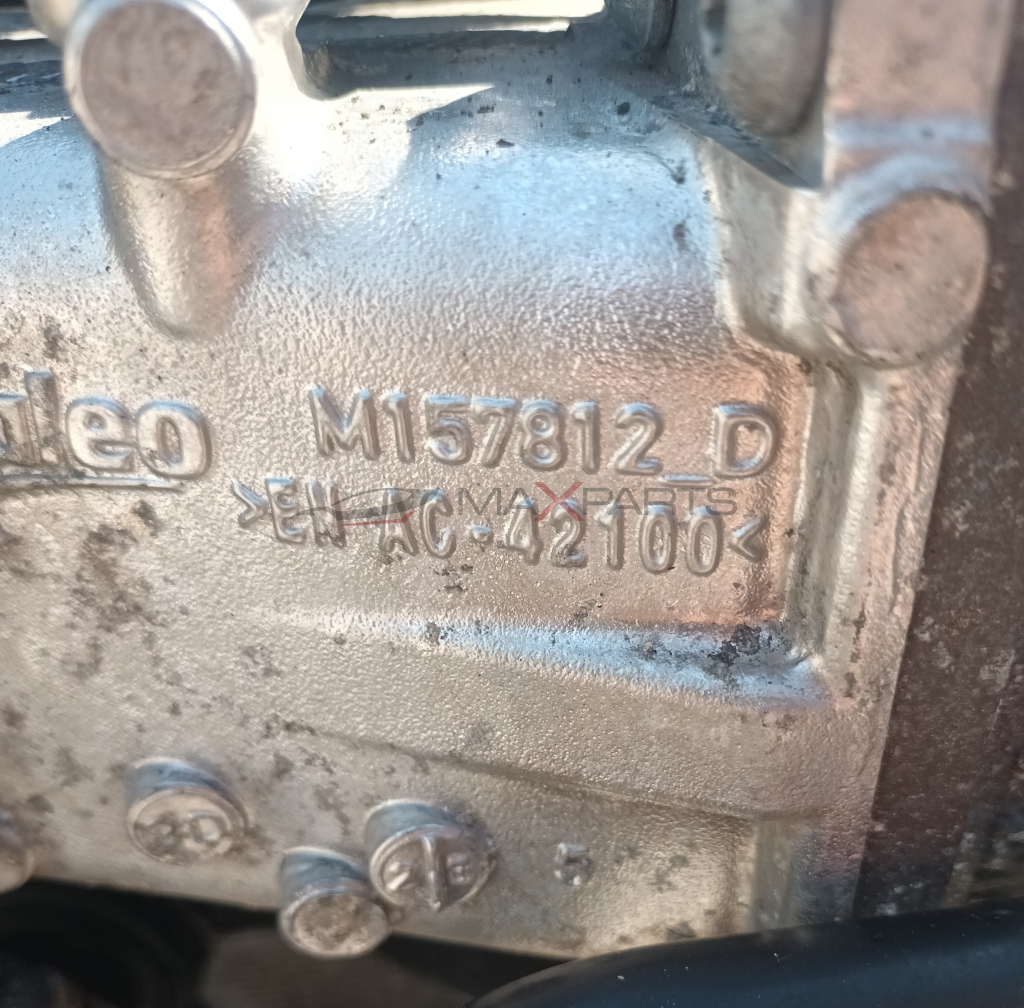 ВСМУКАТЕЛЕН КОЛЕКТОР VW PASSAT 2017