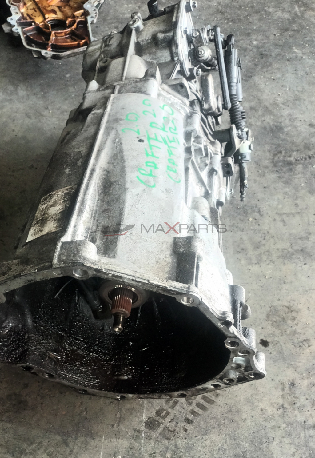 СКОРОСТНА КУТИЯ VW CRAFTER 2.0 2014