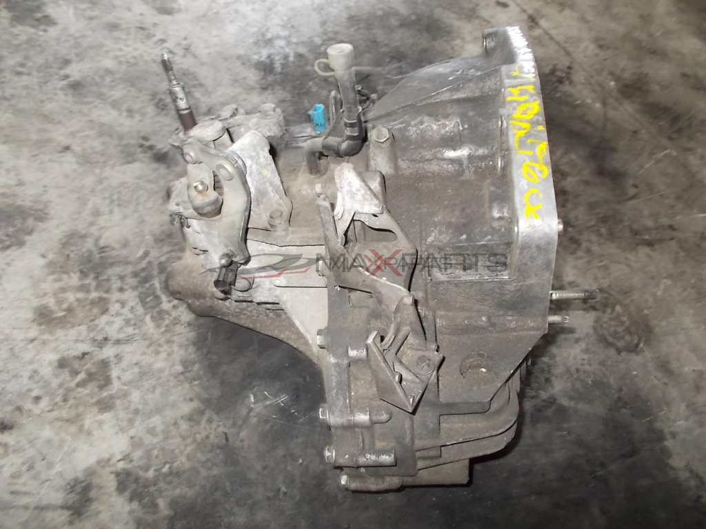 Скоростна кутия за RENAULT MEGANE SCENIC 1.9 DCI 120HP 6 speed MANUAL GEARBOX 8200361232