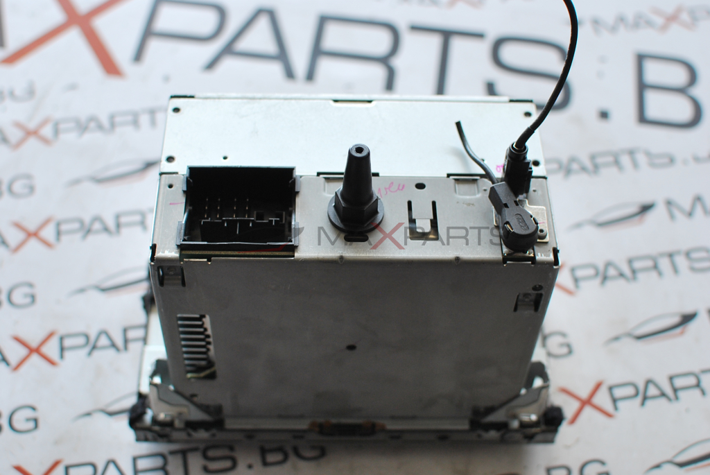 CD за Ford Kuga VP6M2F-18C821-AG