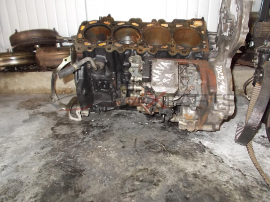 Двигателен блок за NISSAN NAVARA 2.5 TDI YD25
