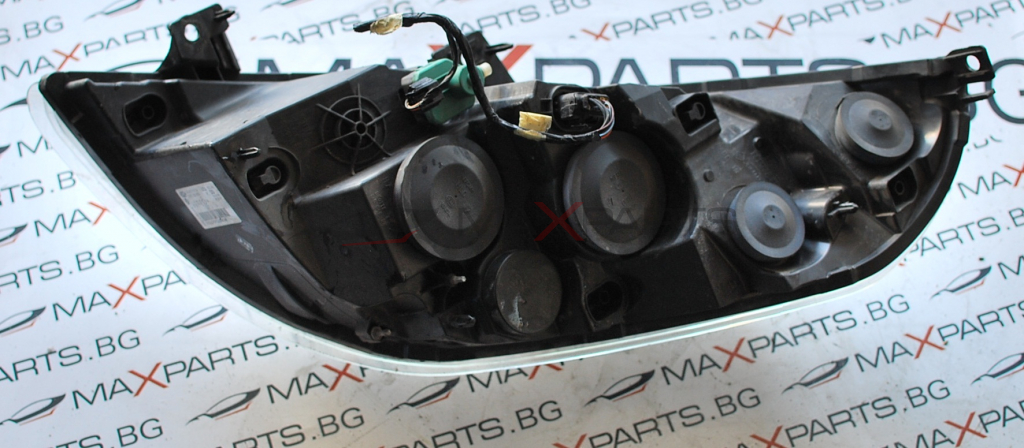 Десен фар за Opel Movano