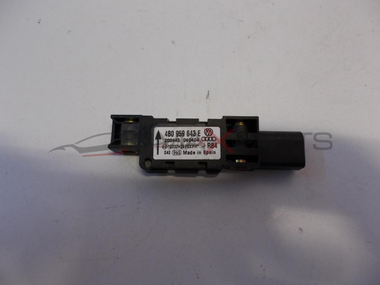 AIR BAG сензор за AUDI A3  4B0959643E