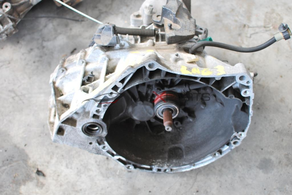 Скоростна кутия за Renault Laguna 2.0I 7701700559